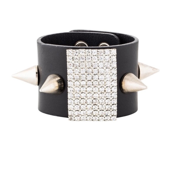 Designer - Picture 4 of 5